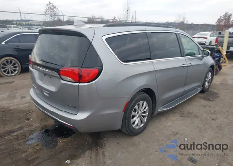 2019 Chrysler Pacifica Touring Plus from USA, damaged, VIN 2C4RC1FG5KR737910